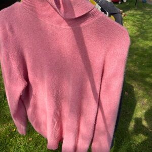 LG 100% Cashmere sweater